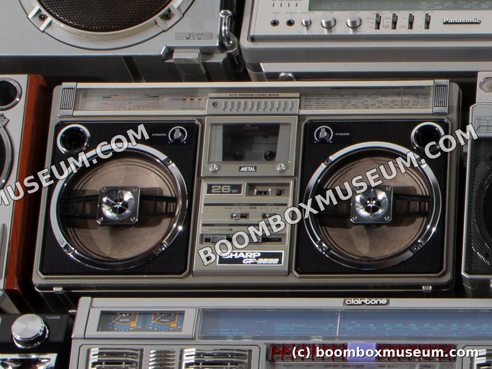 Sharp GF-9696 boombox close-up